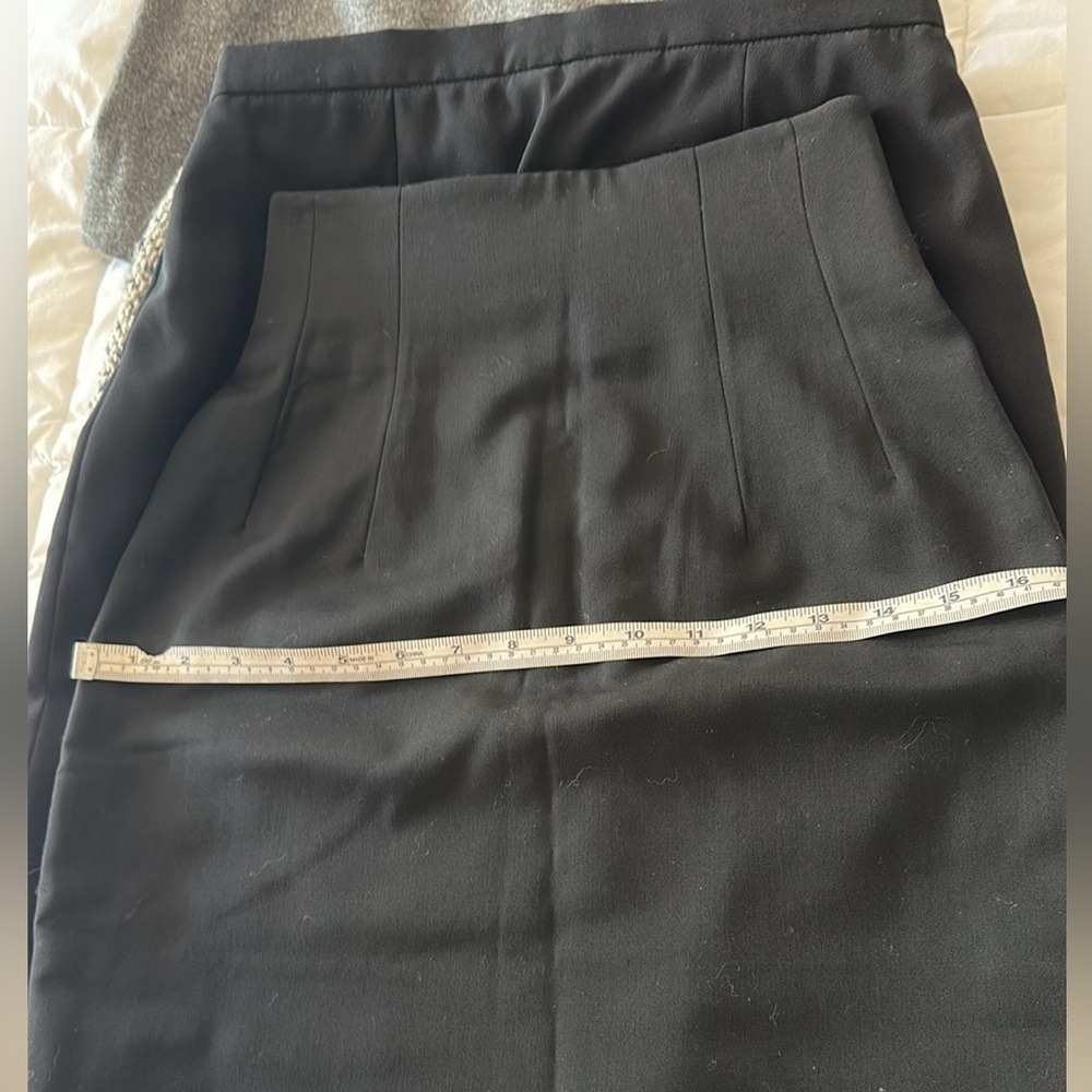 Romantic Chic Richard Tyler Black Mini Skirt, XS - Picture 7 of 8
